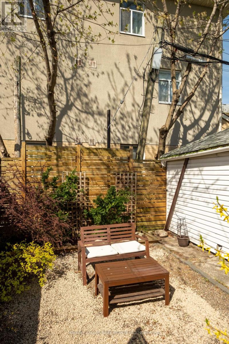 354 Highfield Road, Toronto, Ontario  M4L 2V6 - Photo 49 - E13090628
