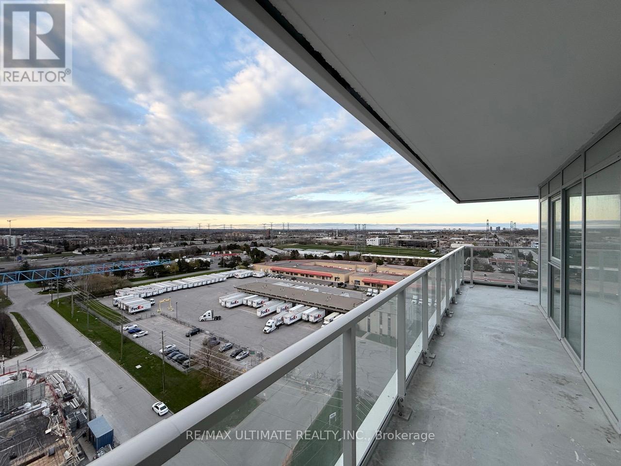 1302 - 1010 Sandy Beach Road, Pickering, Ontario  L1W 0C7 - Photo 12 - E13090650