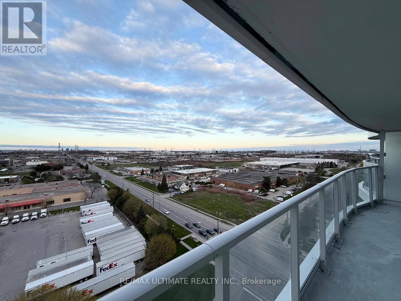 1302 - 1010 Sandy Beach Road, Pickering, Ontario  L1W 0C7 - Photo 13 - E13090650