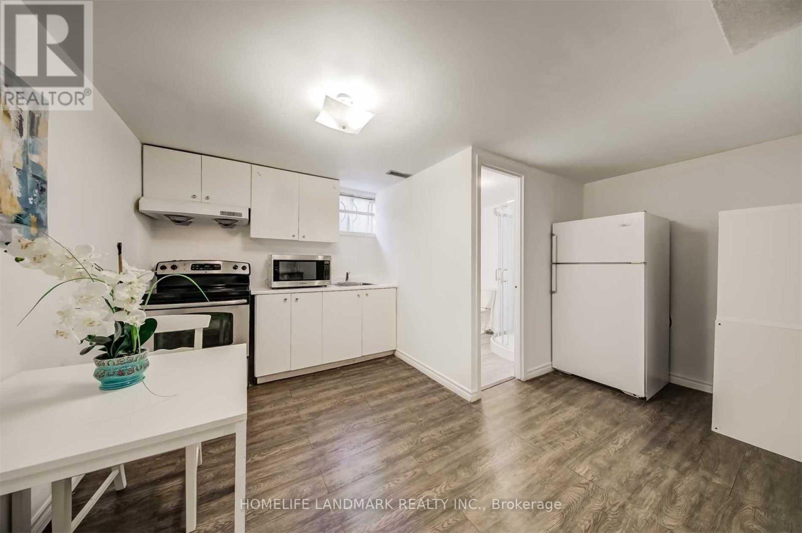 Lower - 2 Crayford Drive, Toronto, Ontario  M1W 3B6 - Photo 3 - E13090686