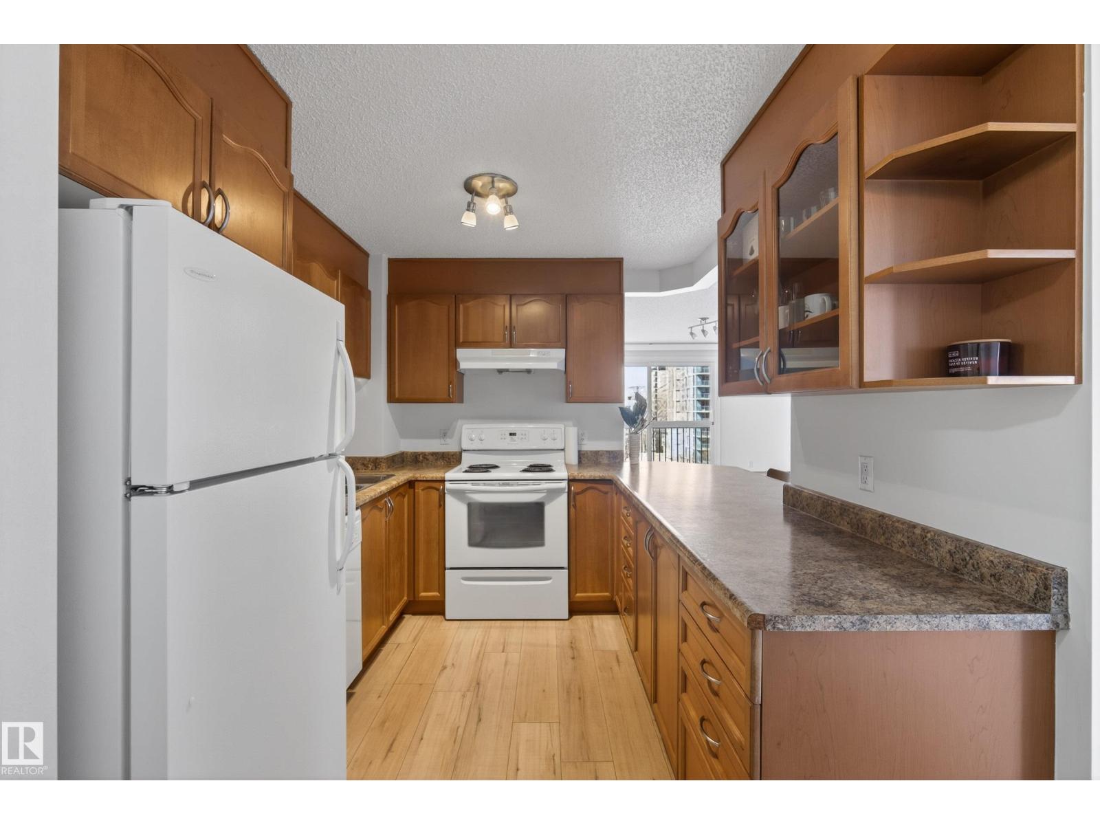 #908 9715 110 St Nw, Edmonton, Alberta  T5K 2M1 - Photo 13 - E4485982