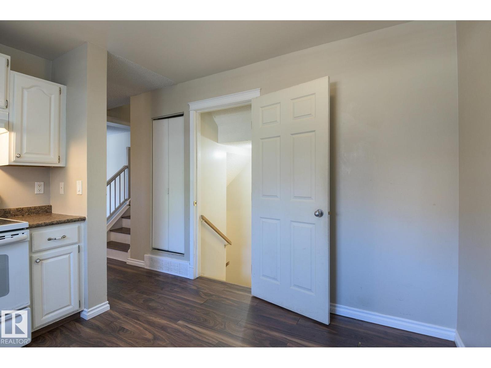 8039 27 Av Nw, Edmonton, Alberta  T6K 3C9 - Photo 17 - E4485981
