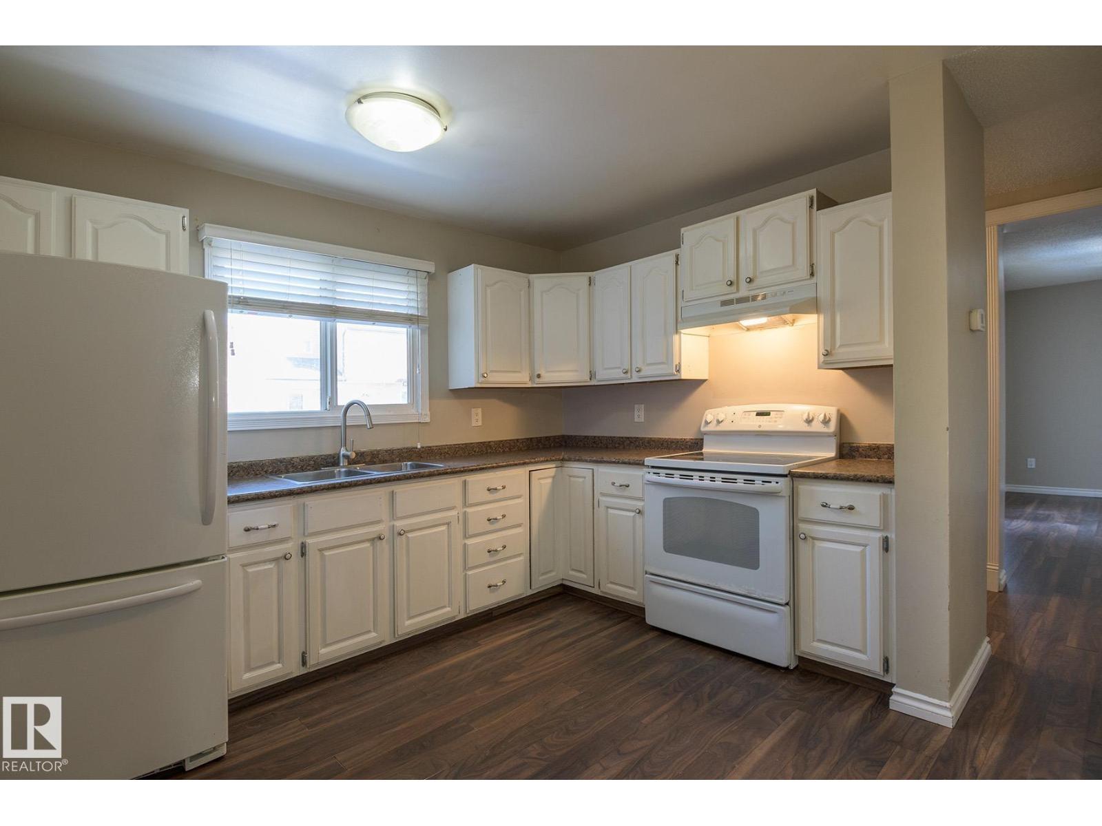8039 27 Av Nw, Edmonton, Alberta  T6K 3C9 - Photo 15 - E4485981