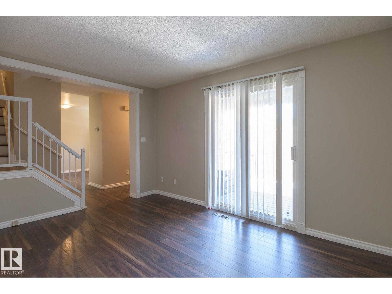 8039 27 Av Nw, Edmonton, Alberta  T6K 3C9 - Photo 9 - E4485981