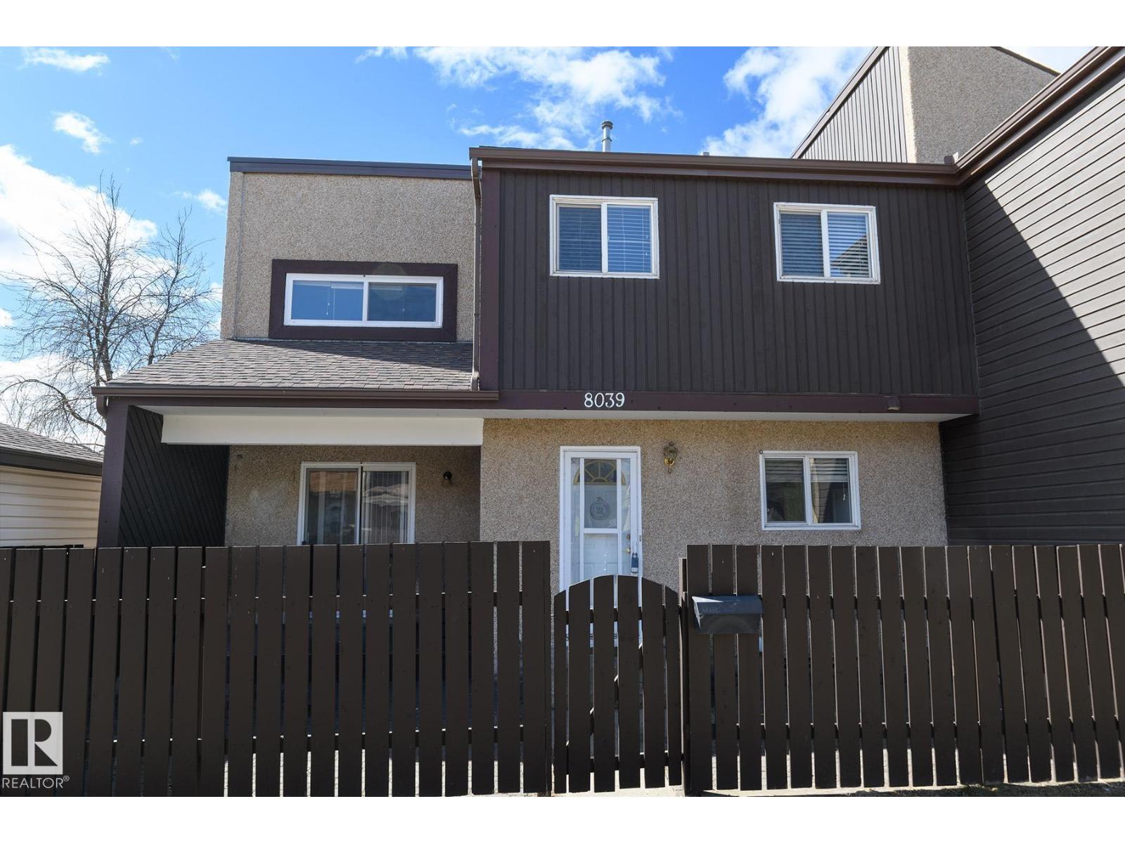 8039 27 AV NW, edmonton, Alberta