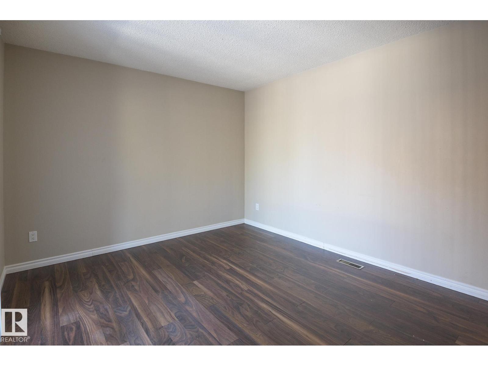 8039 27 Av Nw, Edmonton, Alberta  T6K 3C9 - Photo 8 - E4485981