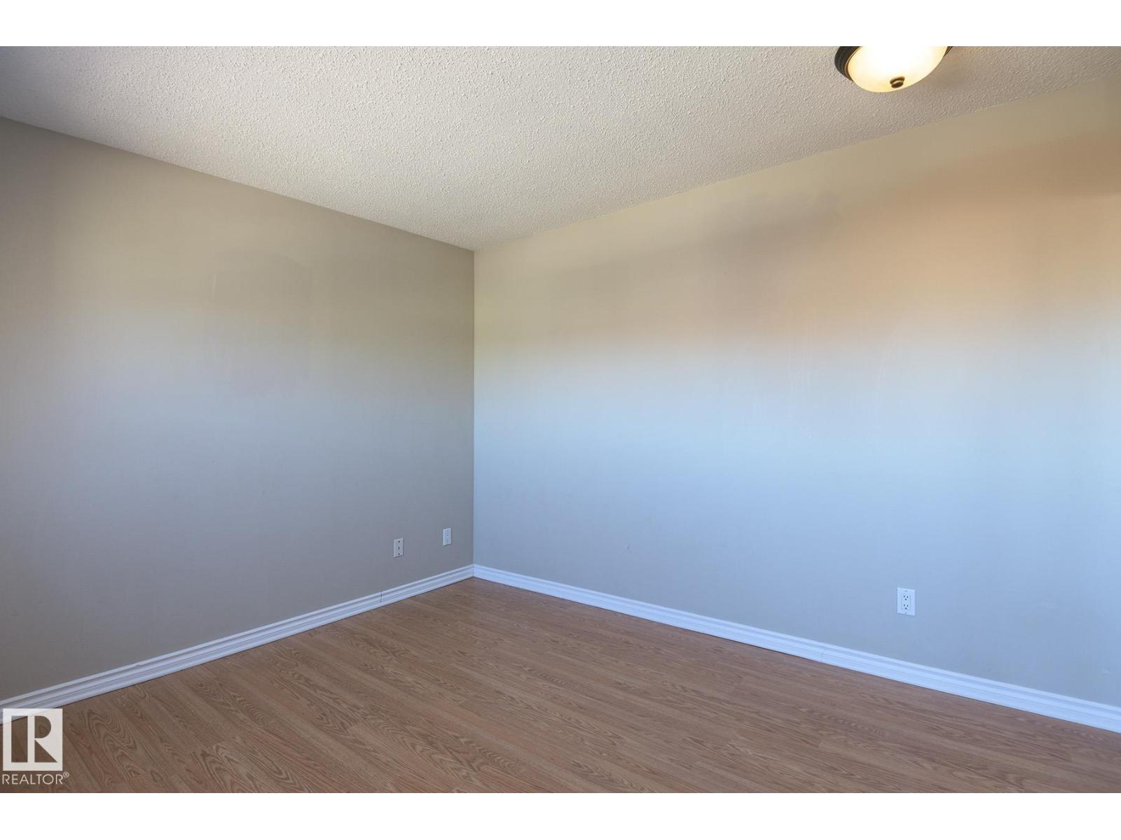8039 27 Av Nw, Edmonton, Alberta  T6K 3C9 - Photo 19 - E4485981