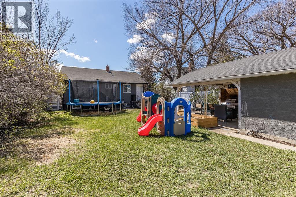 228 11 Street Sw, Medicine Hat, Alberta  T1A 4S4 - Photo 40 - A2308538
