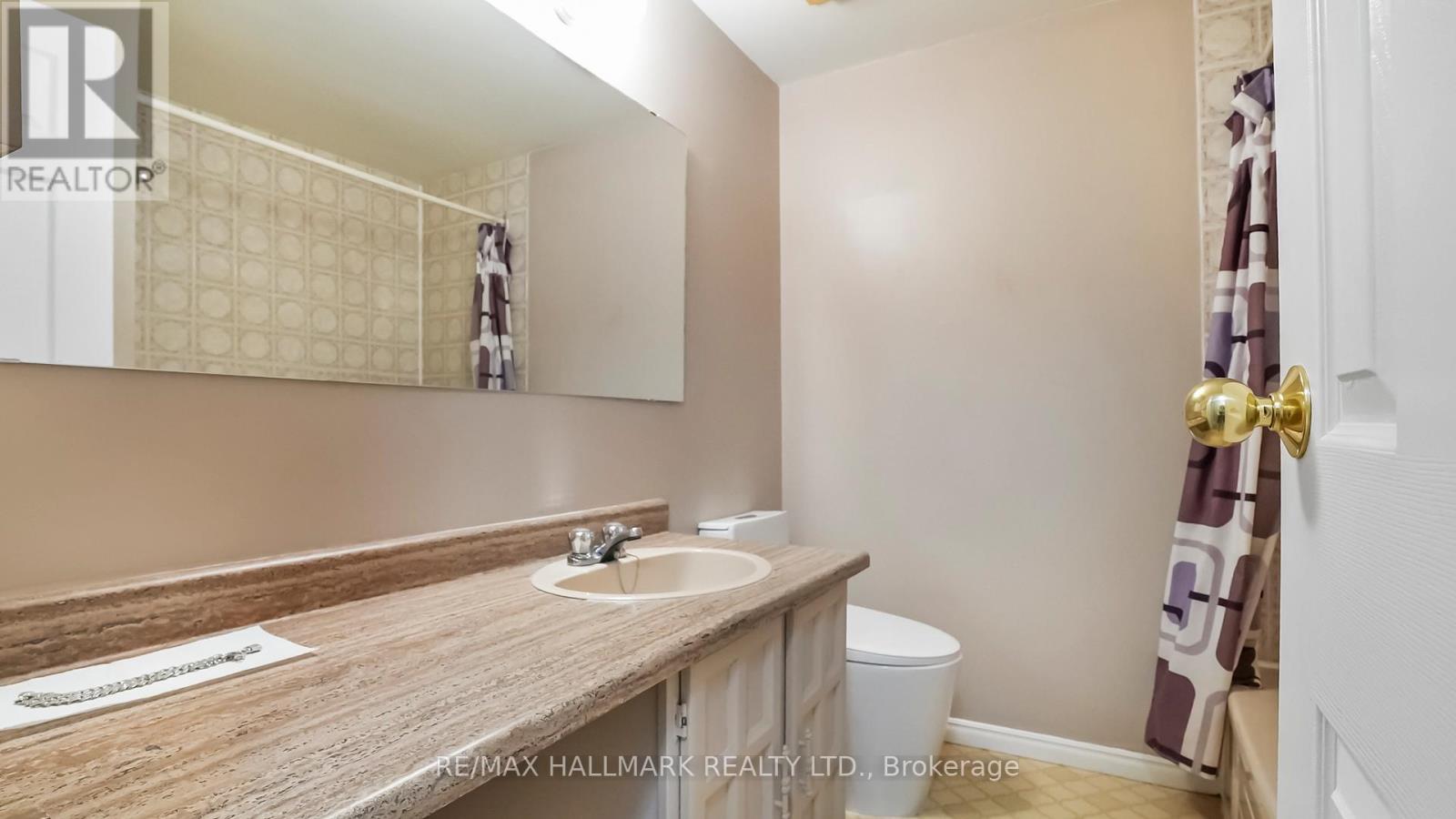 22 Avondale Crescent, Aurora, Ontario  L4G 3P6 - Photo 25 - N13090612