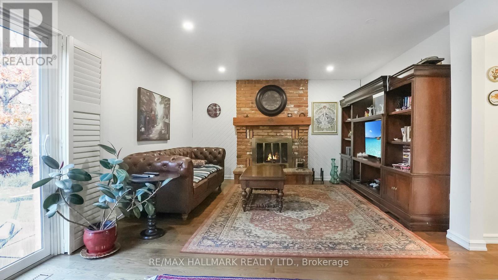 22 Avondale Crescent, Aurora, Ontario  L4G 3P6 - Photo 7 - N13090612