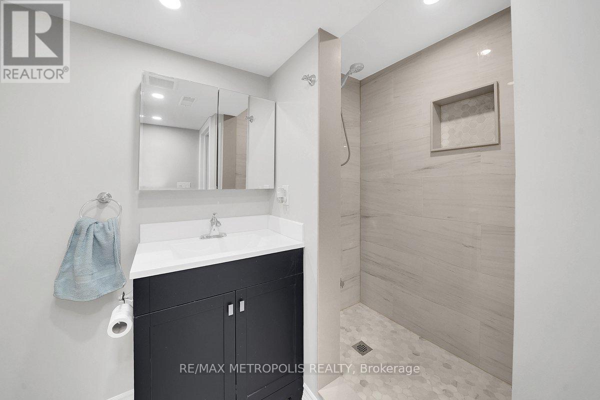 115 Pelee Avenue, Vaughan, Ontario  L4H 3Z1 - Photo 21 - N13090724
