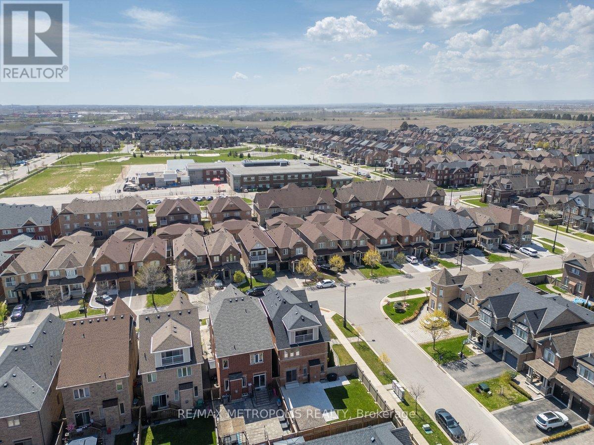 115 Pelee Avenue, Vaughan, Ontario  L4H 3Z1 - Photo 28 - N13090724
