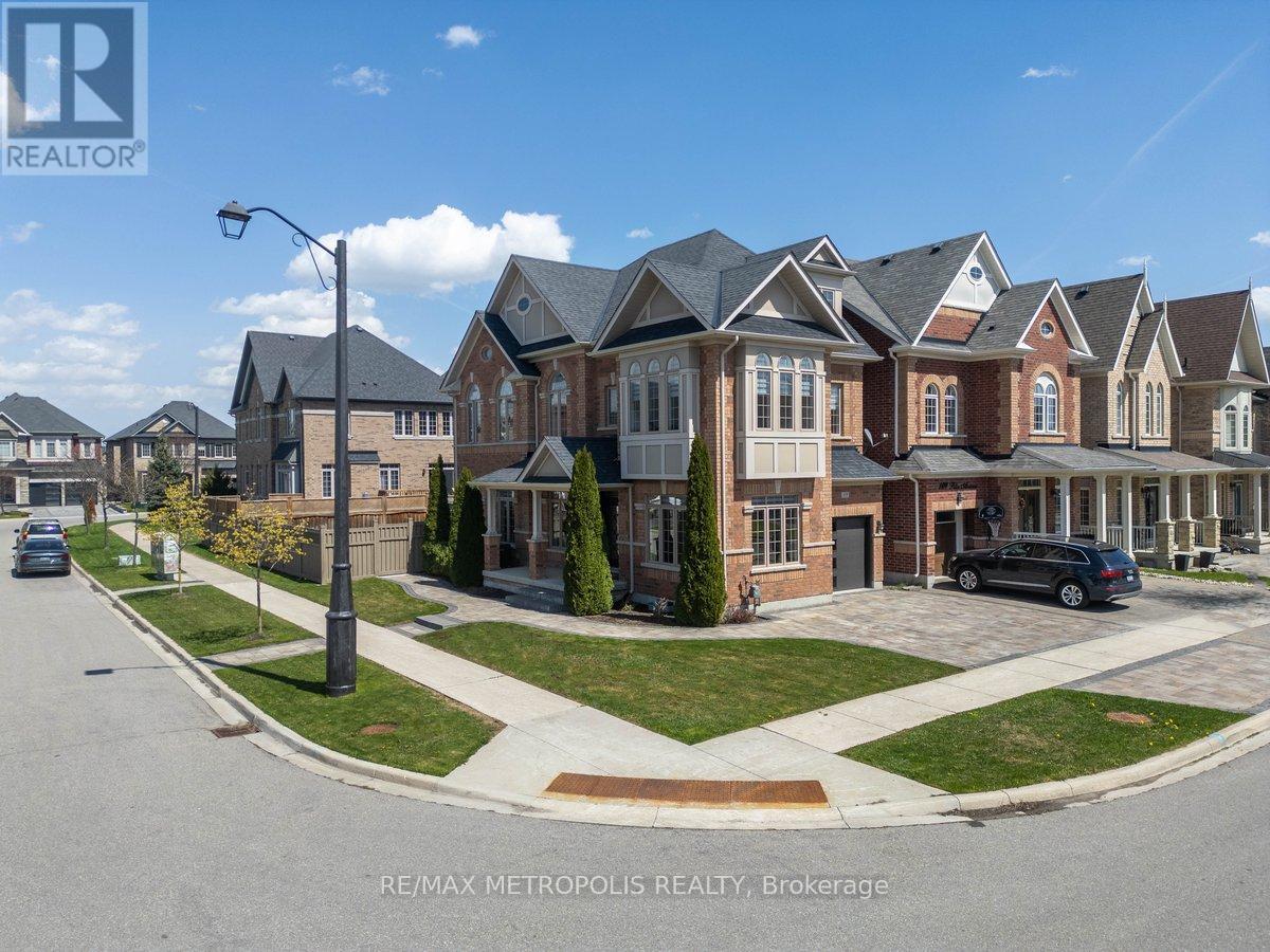 115 Pelee Avenue, Vaughan, Ontario  L4H 3Z1 - Photo 3 - N13090724