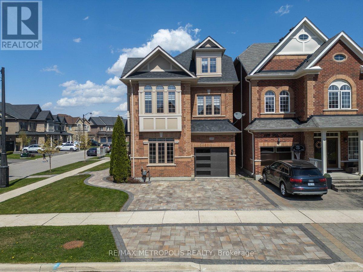 115 Pelee Avenue, Vaughan, Ontario  L4H 3Z1 - Photo 4 - N13090724