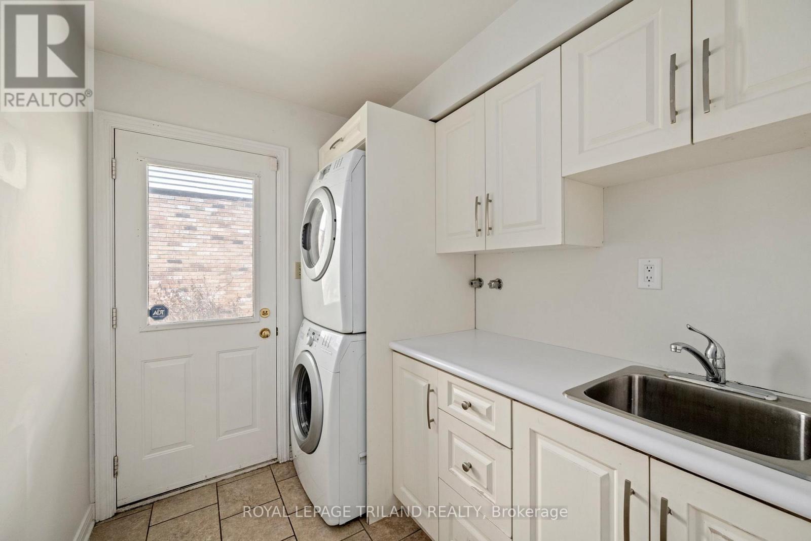 118 Deer Valley Crescent, London South, Ontario  N6J 4K8 - Photo 17 - X13089944