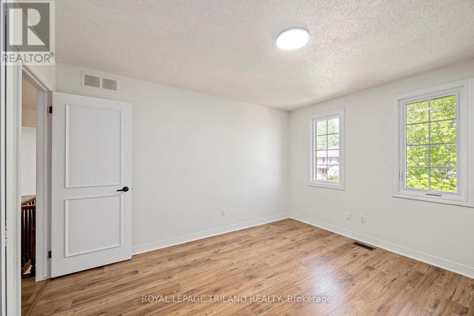 118 Deer Valley Crescent, London South, Ontario  N6J 4K8 - Photo 25 - X13089944