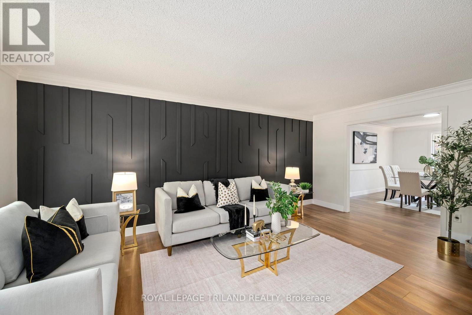 118 Deer Valley Crescent, London South, Ontario  N6J 4K8 - Photo 5 - X13089944
