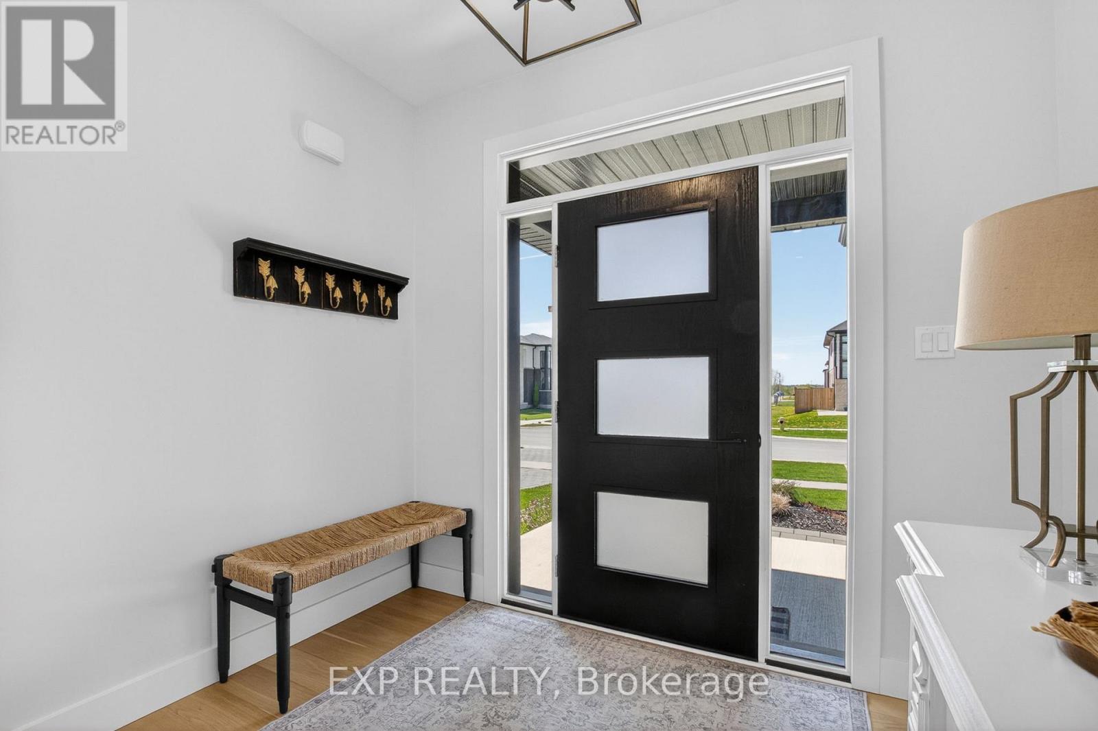 188 Crestview Drive, Middlesex Centre, Ontario  N0L 1R0 - Photo 4 - X13090884