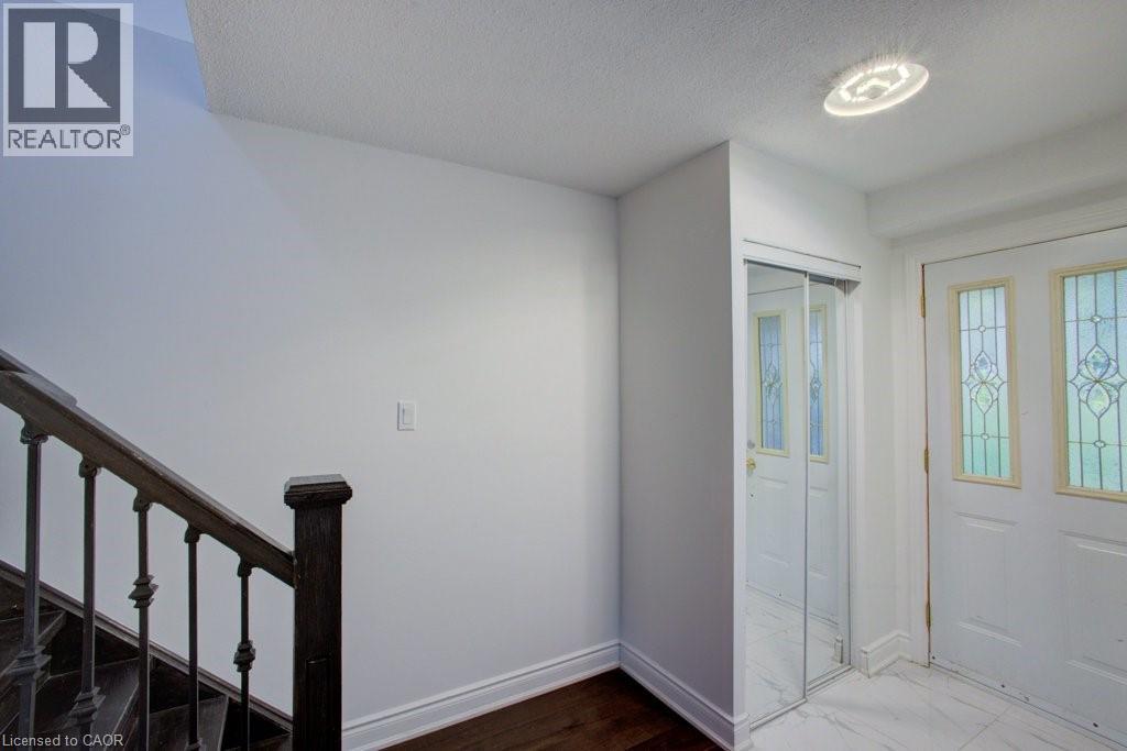 36 Fox Run, Barrie, Ontario  L4N 5L5 - Photo 5 - 40807941