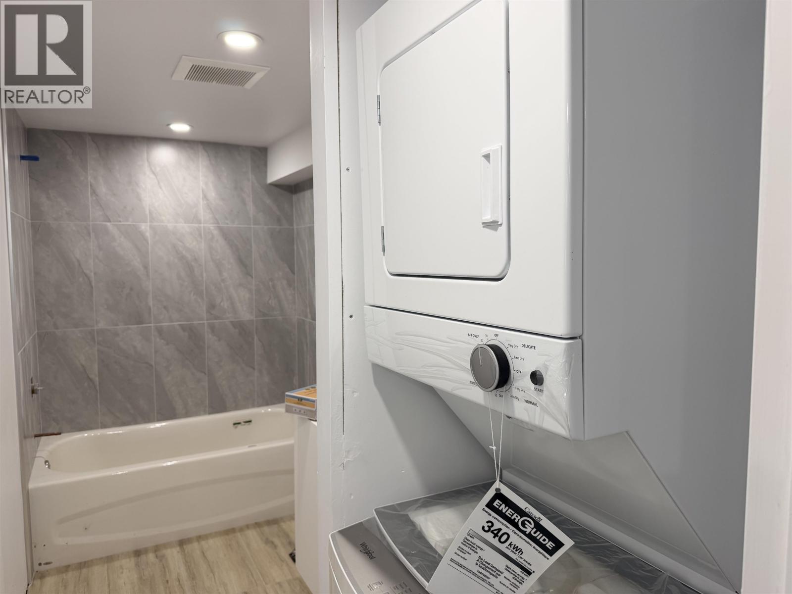 7520 Canada Way, Burnaby, British Columbia  V3N 3K2 - Photo 29 - R3117500