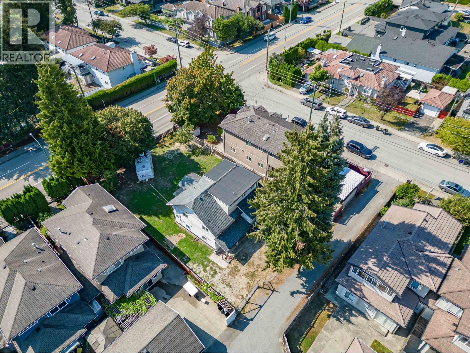 7520 Canada Way, Burnaby, British Columbia  V3N 3K2 - Photo 2 - R3117500