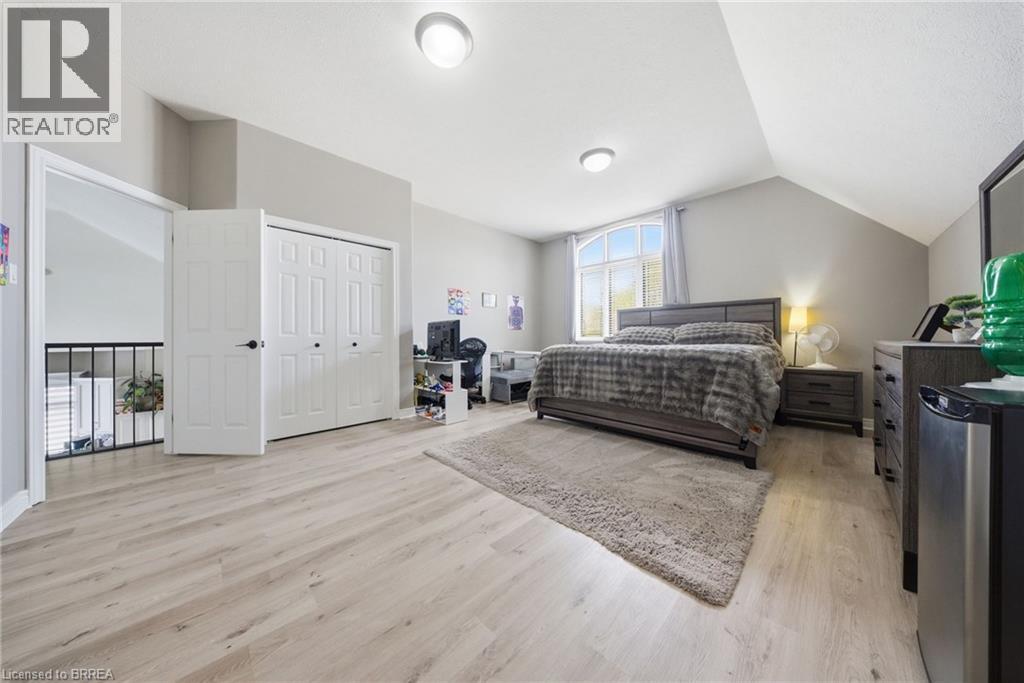 7 Tom Thomson Court, Brantford, Ontario  N3R 7Z6 - Photo 25 - 40827443