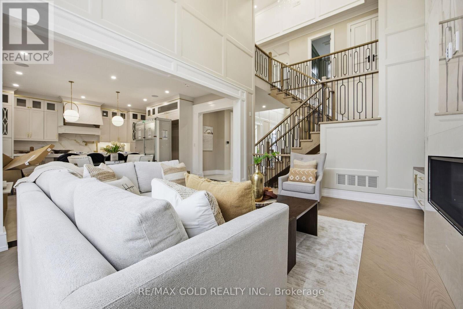 507 Wildwood Drive, Oakville, Ontario  L6K 1V1 - Photo 11 - W13068536