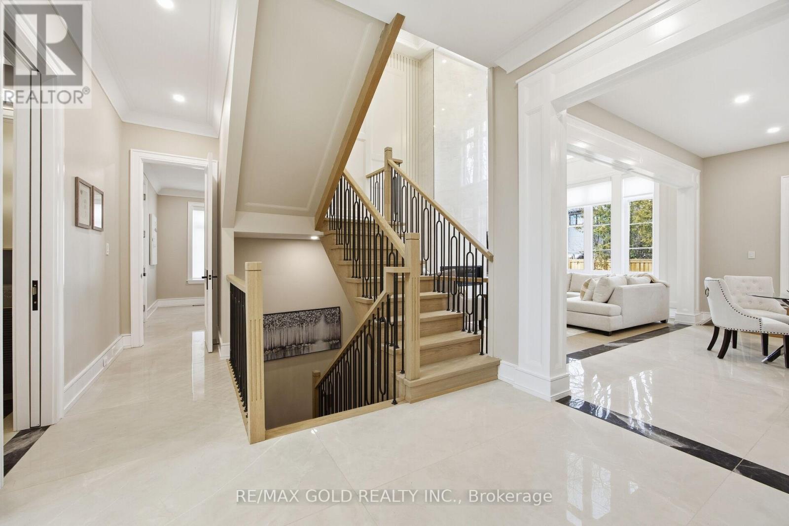 507 Wildwood Drive, Oakville, Ontario  L6K 1V1 - Photo 8 - W13068536