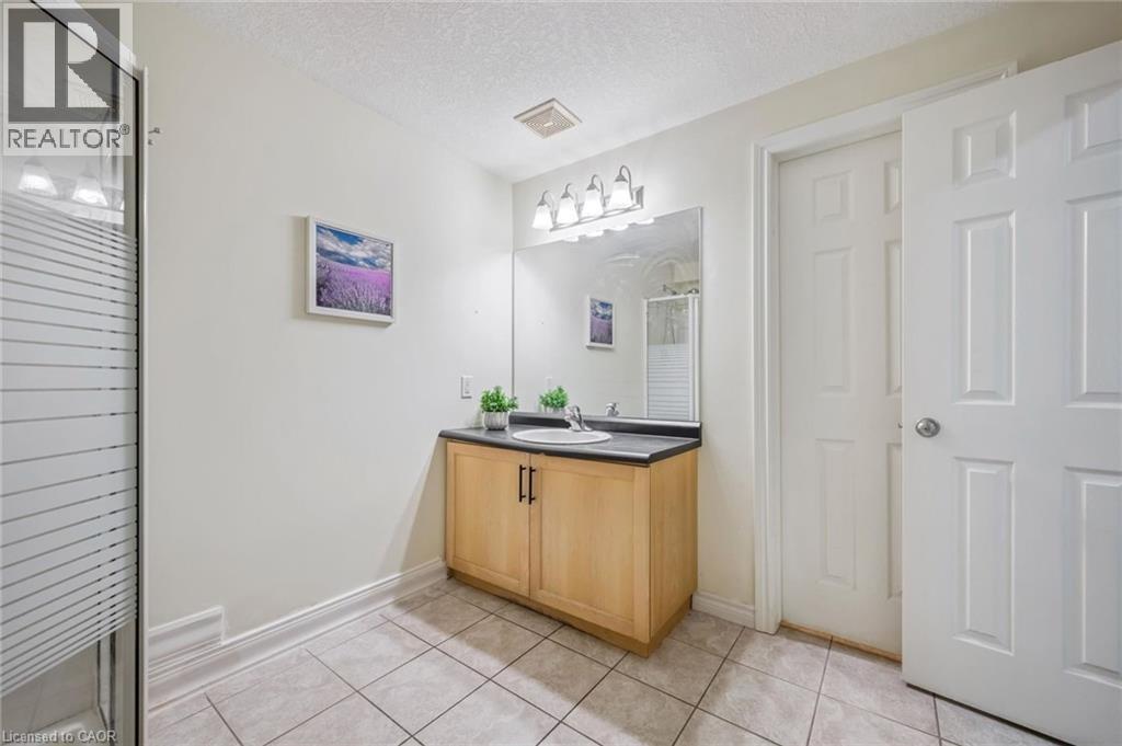 872 Creekside Drive, Waterloo, Ontario  N2V 2S7 - Photo 42 - 40826512