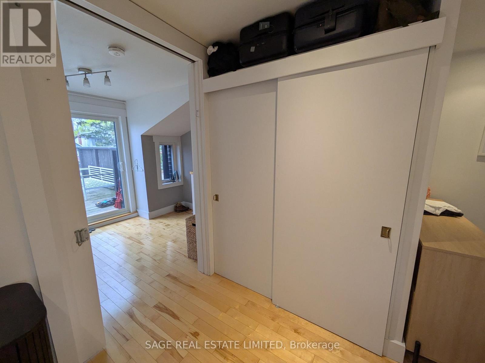 Upper - 108 Pearson Avenue, Toronto, Ontario  M6R 1G5 - Photo 17 - W13090644