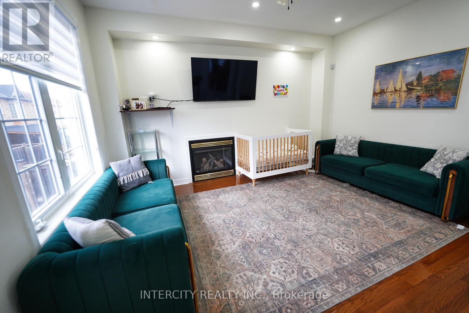 1 Pape Drive, Brampton, Ontario  L6R 0G4 - Photo 7 - W13090654