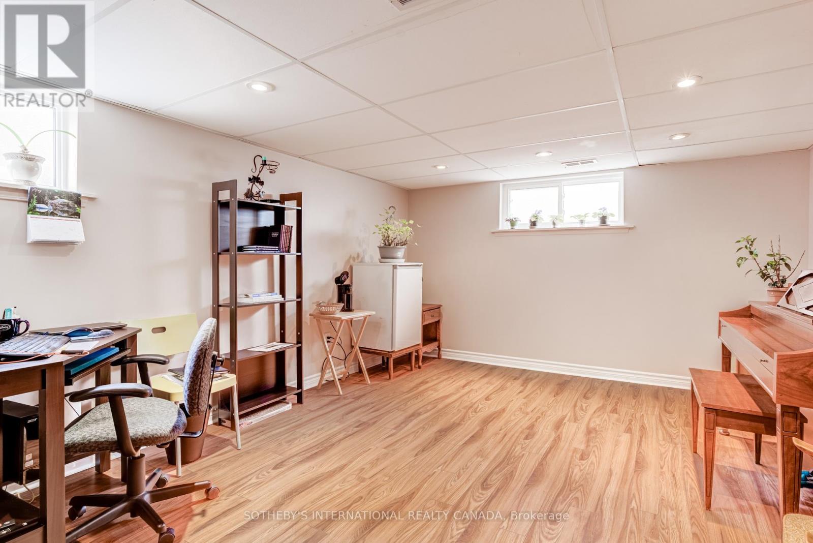 16 Paulart Drive, Toronto, Ontario  M9B 3V4 - Photo 35 - W13090680