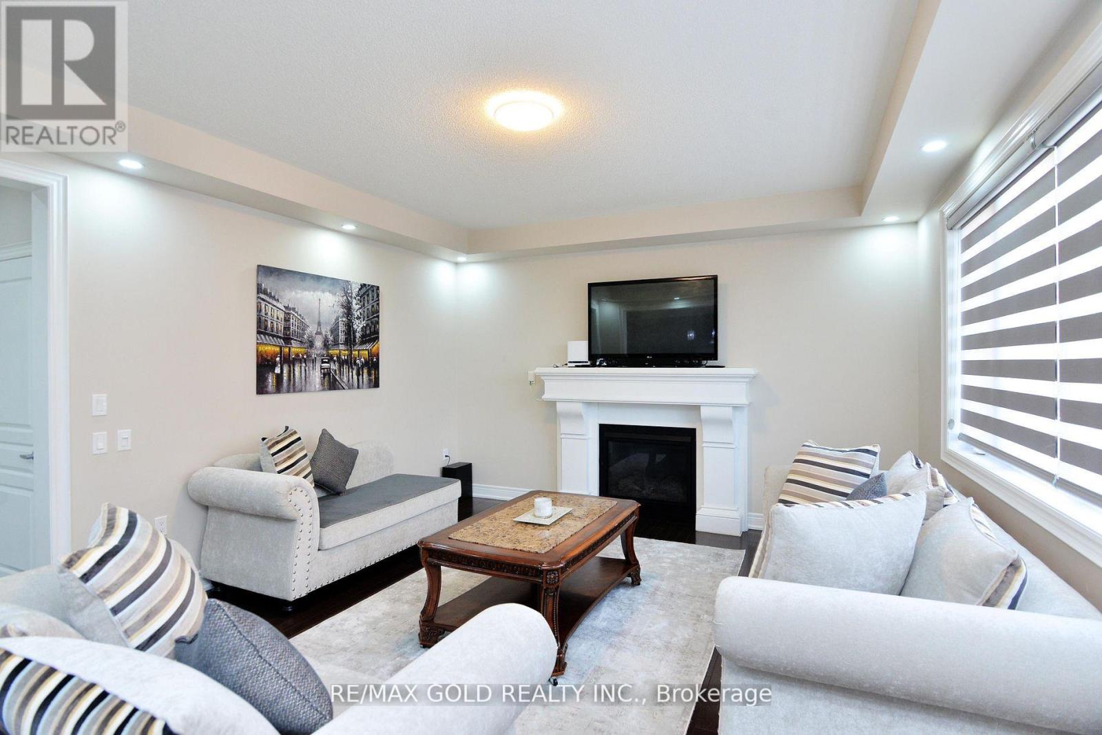 42 Brookwater Crescent, Caledon, Ontario  L7C 4A4 - Photo 15 - W13090710