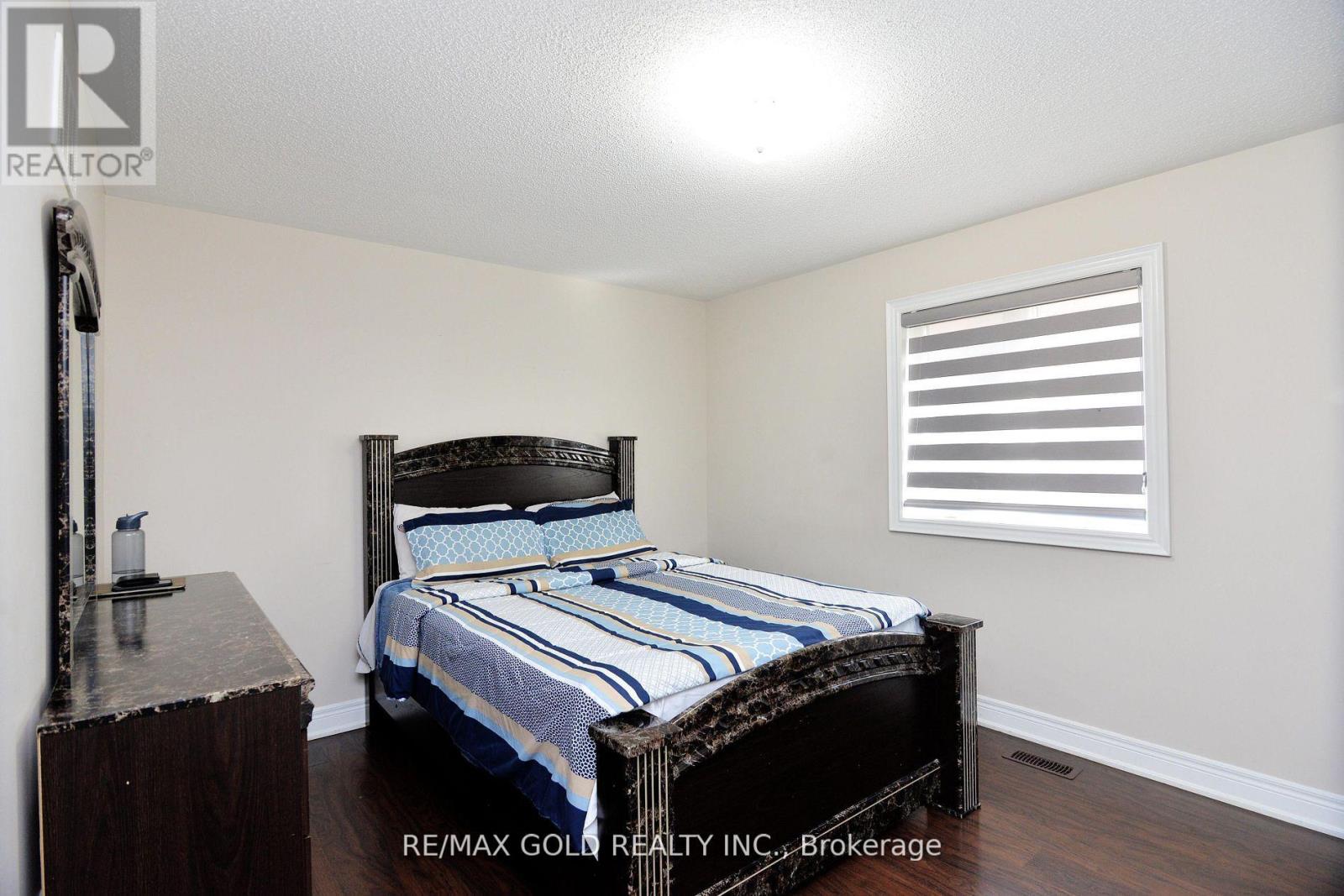 42 Brookwater Crescent, Caledon, Ontario  L7C 4A4 - Photo 24 - W13090710
