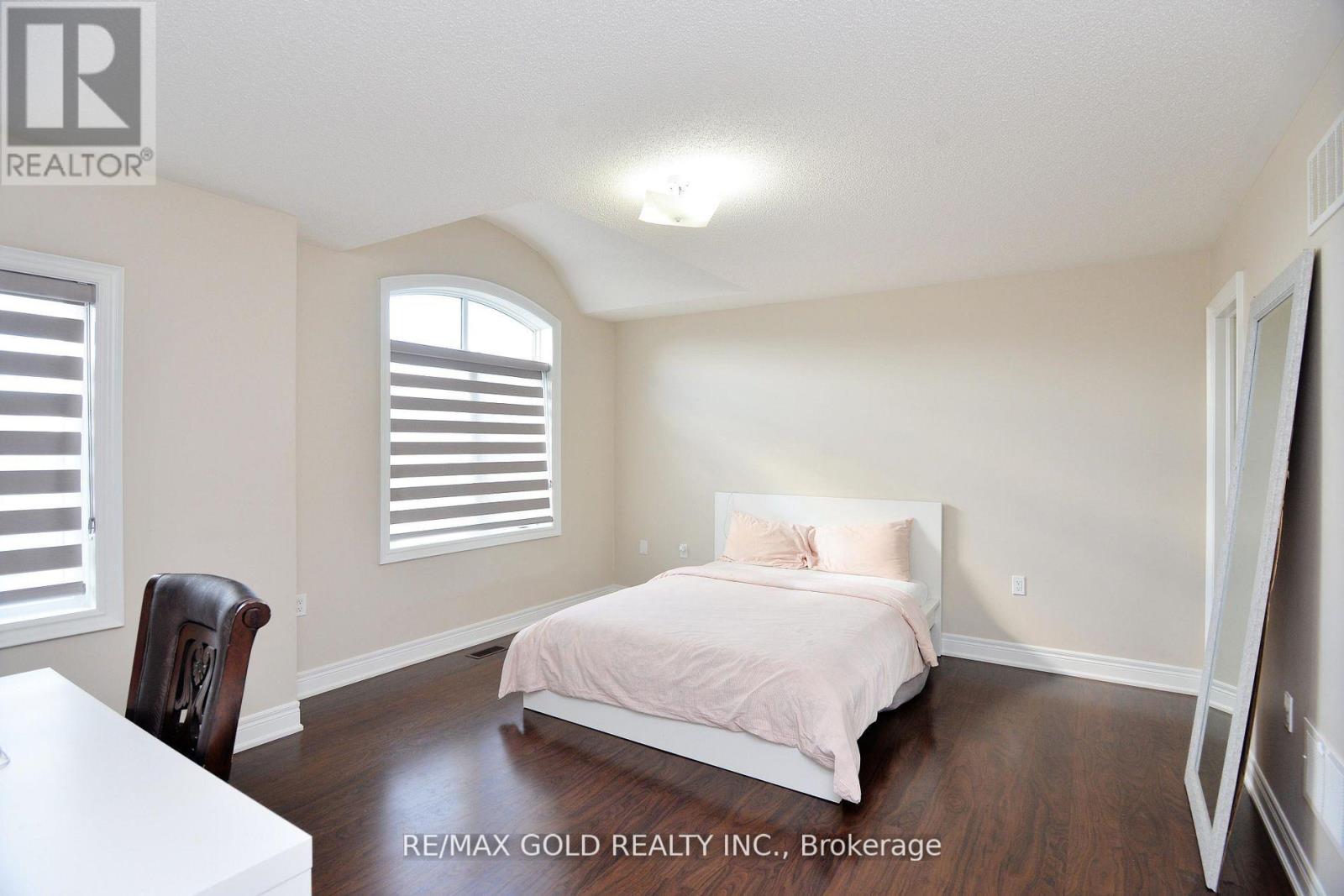 42 Brookwater Crescent, Caledon, Ontario  L7C 4A4 - Photo 27 - W13090710