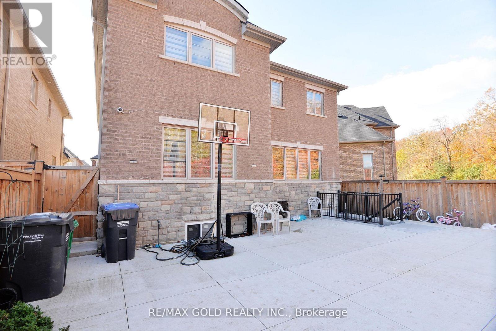 42 Brookwater Crescent, Caledon, Ontario  L7C 4A4 - Photo 36 - W13090710