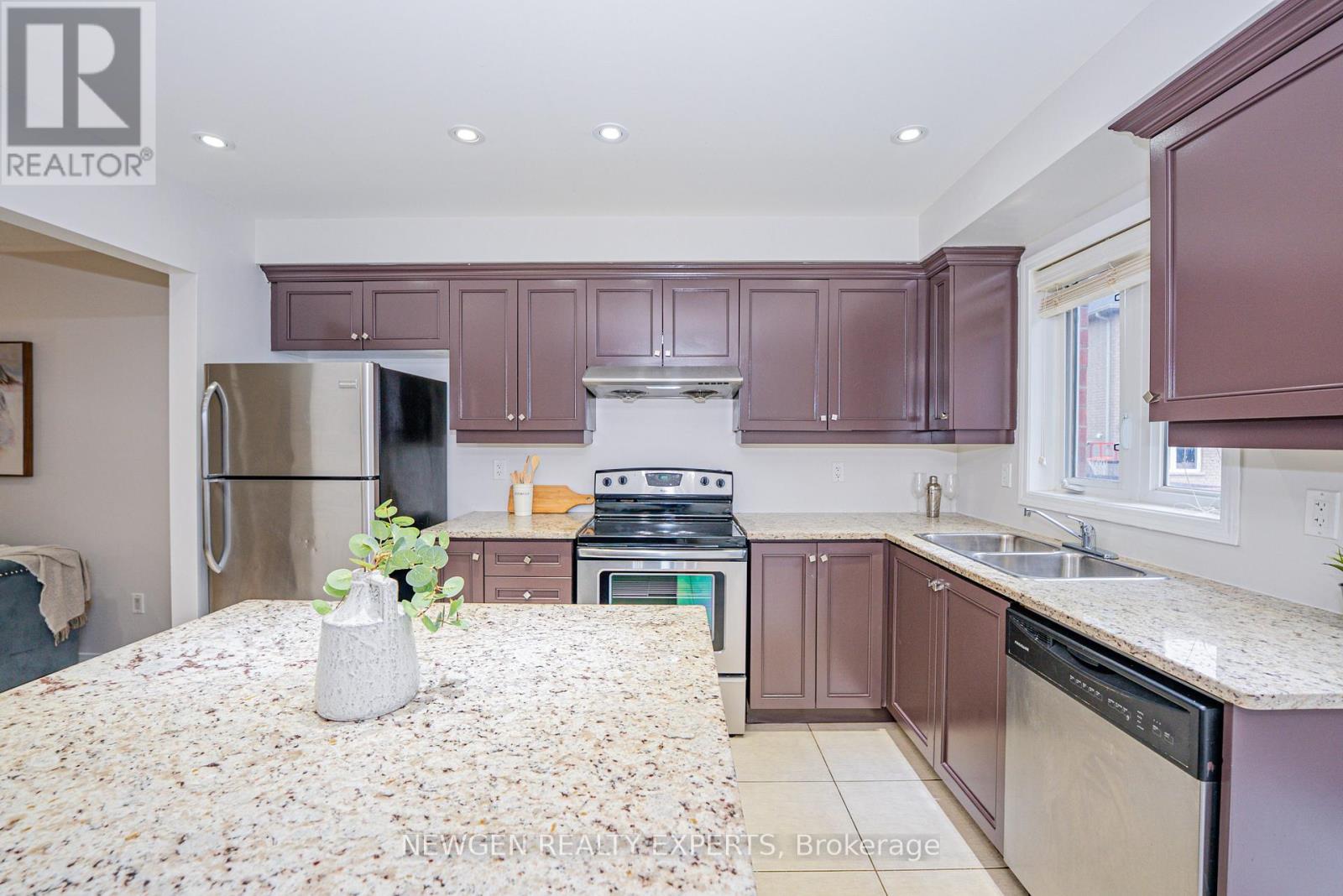 55 Teal Crescent, Brampton (Credit Valley), Ontario  L4N 8W1 - Photo 11 - W13090750