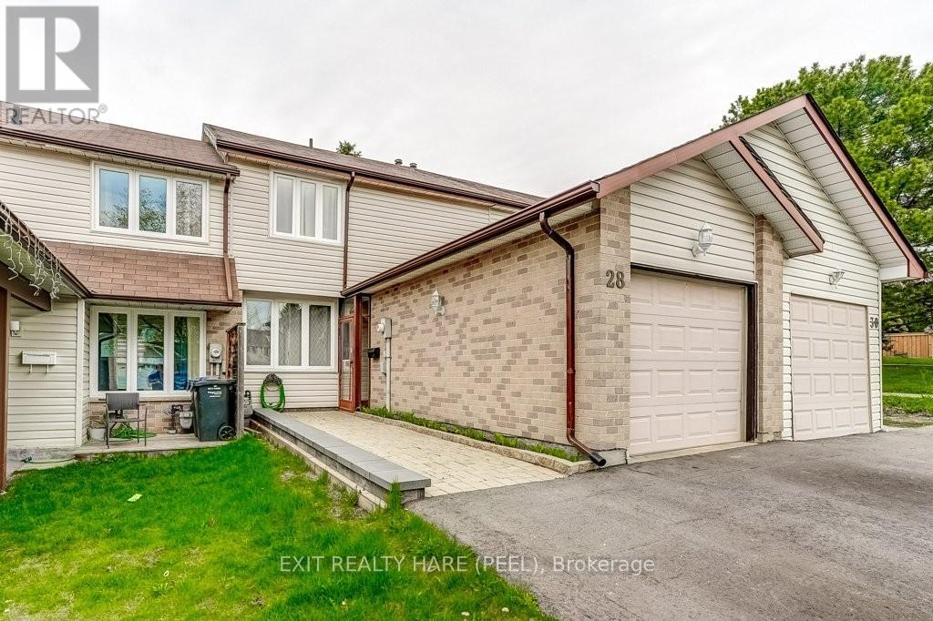28 Sparklett Crescent, Brampton, Ontario  L6Z 1M8 - Photo 2 - W13090758