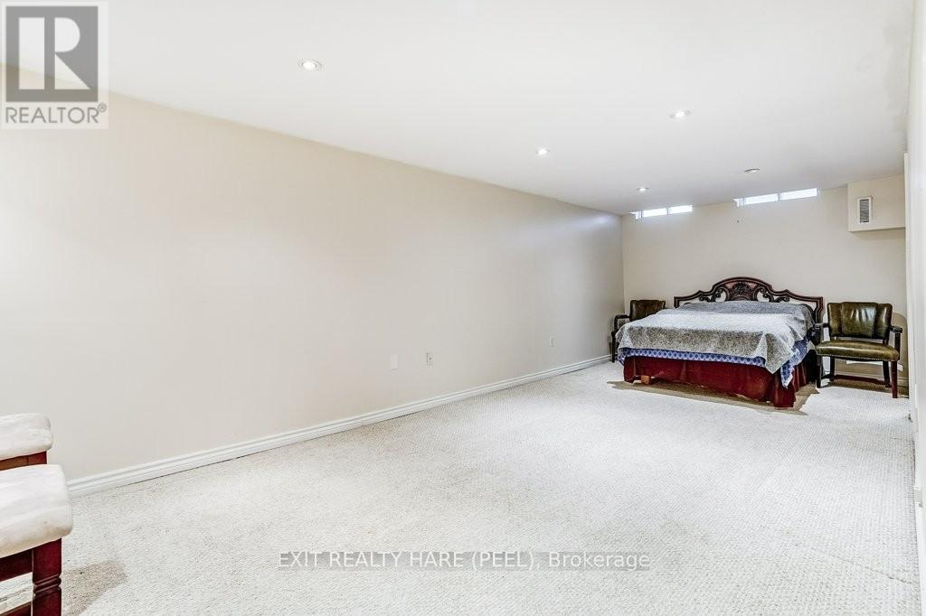 28 Sparklett Crescent, Brampton, Ontario  L6Z 1M8 - Photo 25 - W13090758