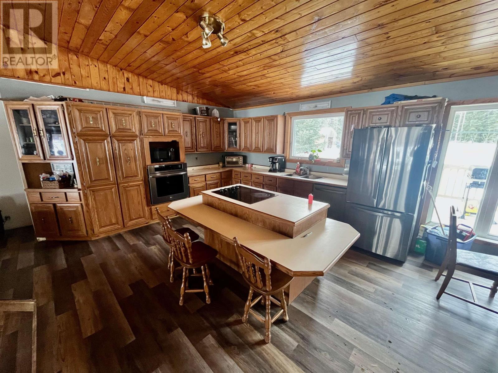 389 Parker Point Rd, Dryden, Ontario  P8N 2Y5 - Photo 2 - TB2600293