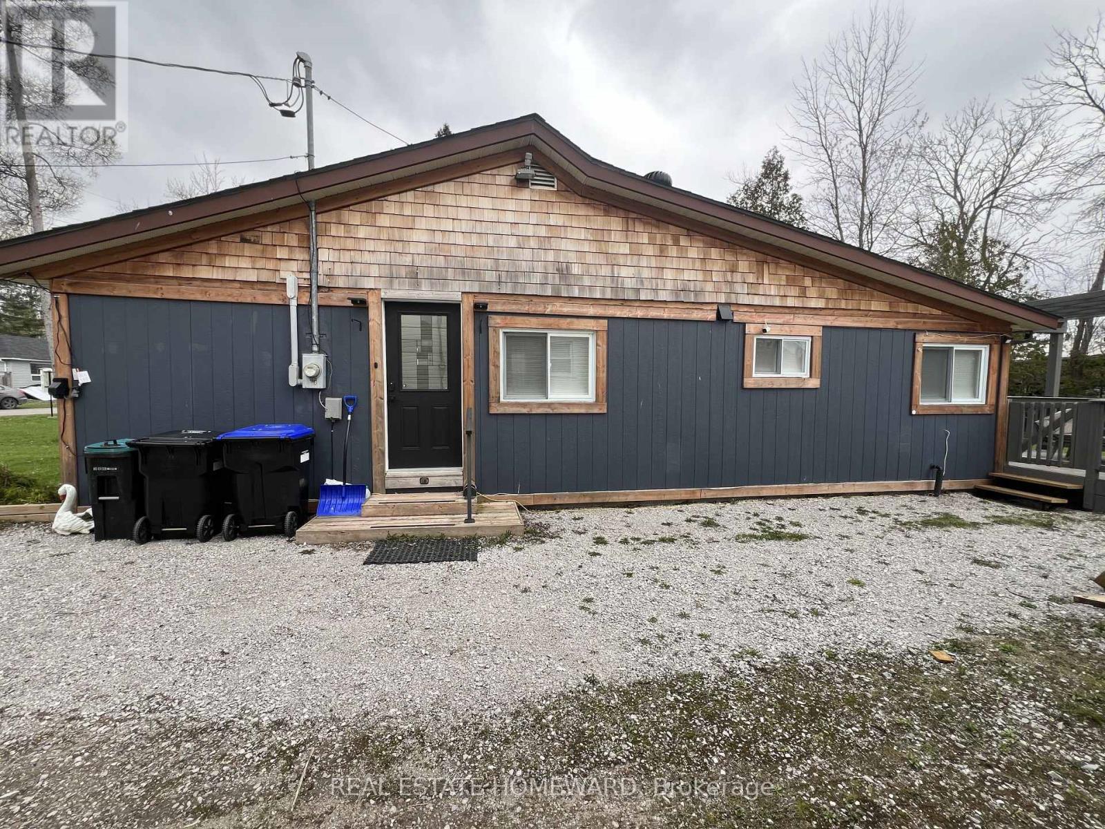 1124 Stoney Point Road, Innisfil, Ontario  L0L 1W0 - Photo 18 - N13089182