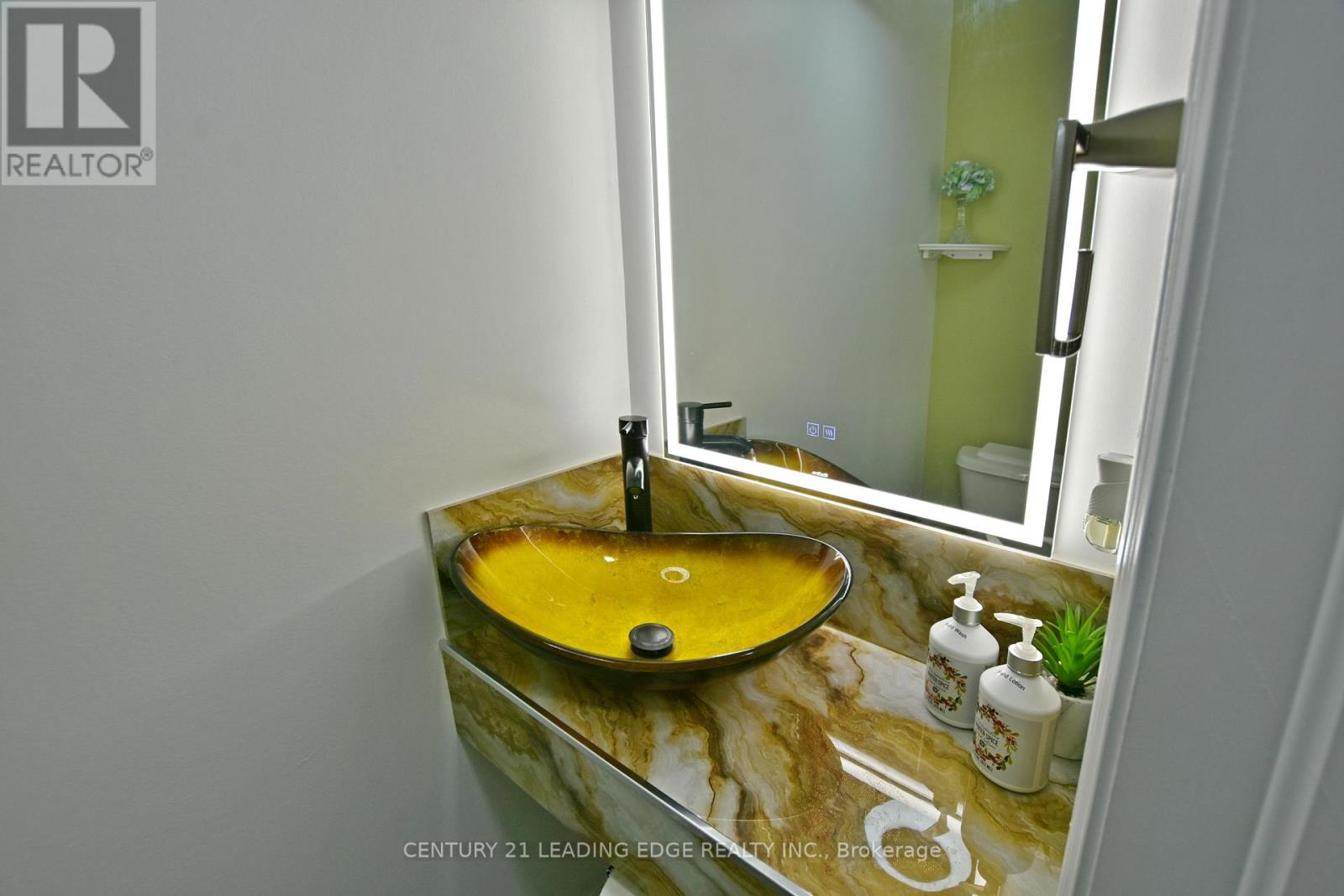 36 Union Boulevard, Wasaga Beach, Ontario  L9Z 0L9 - Photo 28 - S13090426