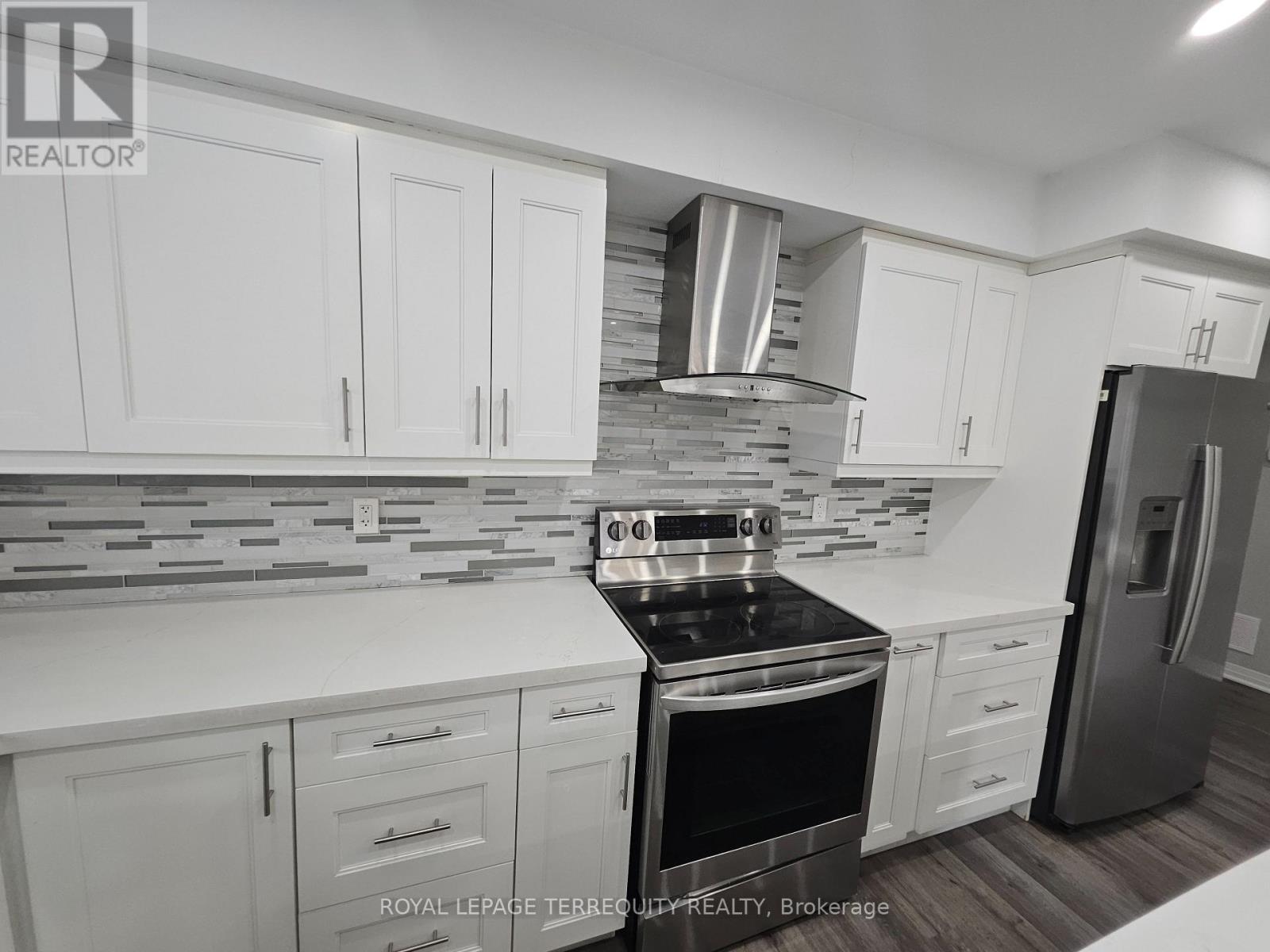 3392 Lake Shore Boulevard, Toronto, Ontario  M8W 1M9 - Photo 15 - W13090522
