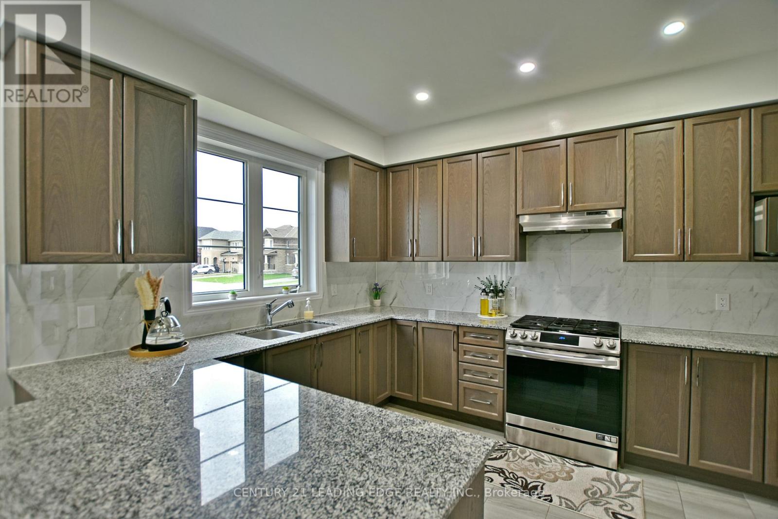 36 Union Boulevard, Wasaga Beach, Ontario  L9Z 0L9 - Photo 17 - S13090426