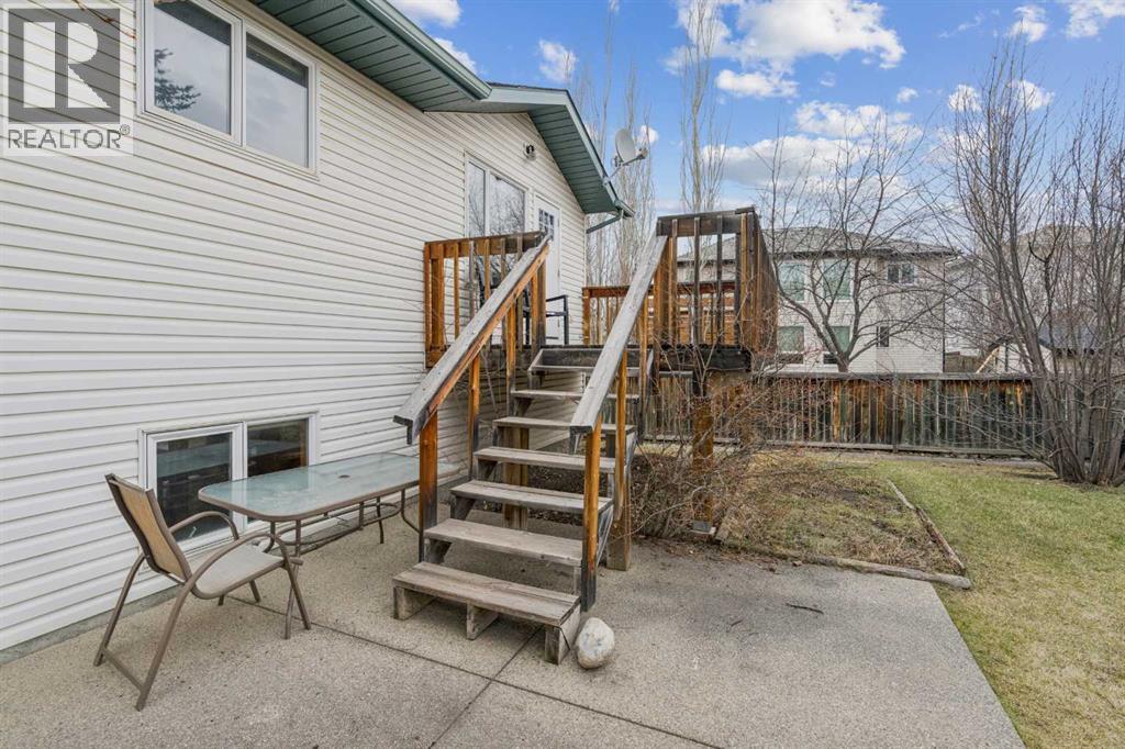 10 Bow Ridge Lane, Cochrane, Alberta  T4C 1T6 - Photo 36 - A2303344