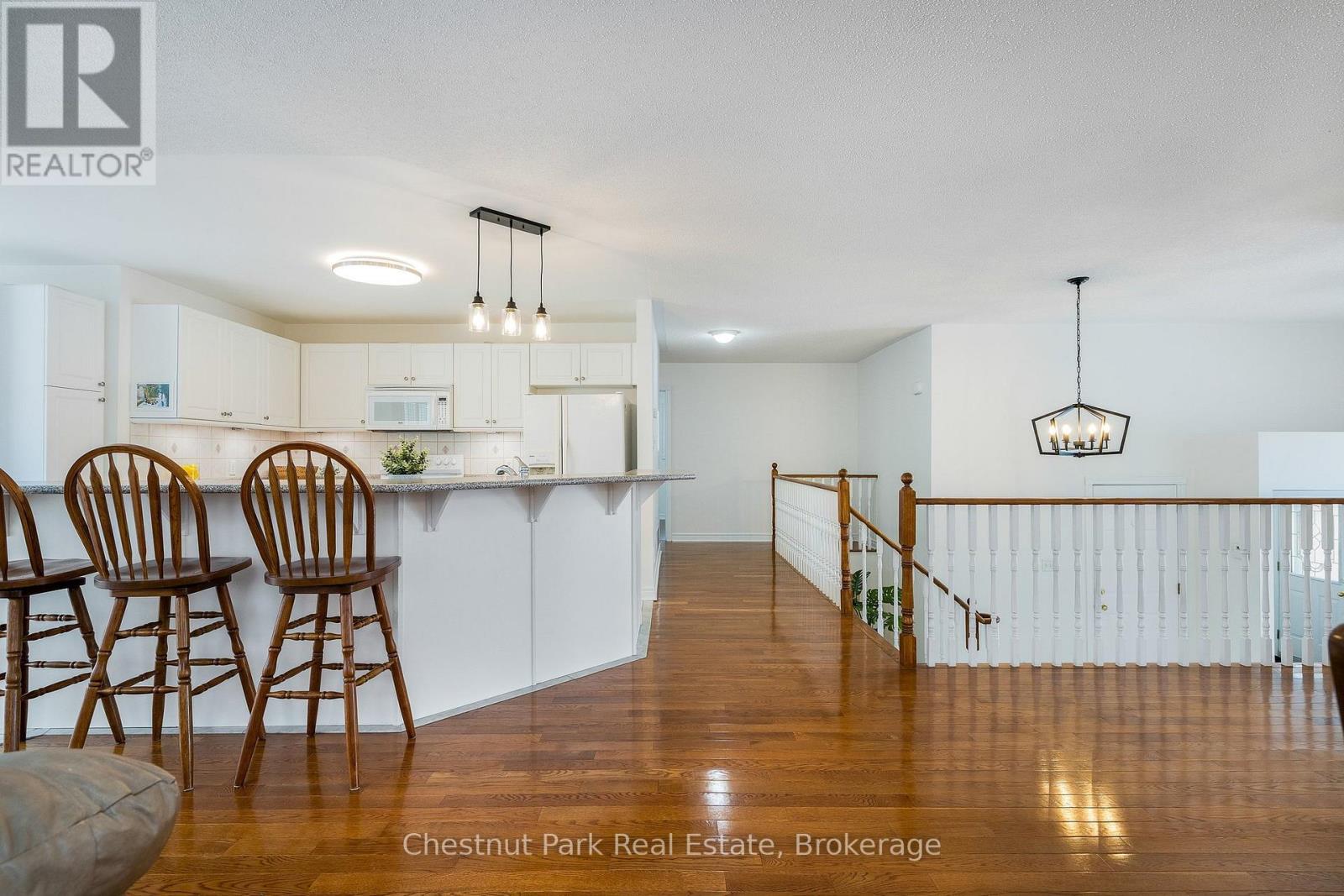 16 Green Pine Crescent, Wasaga Beach, Ontario  L9Z 1P6 - Photo 21 - S13049128