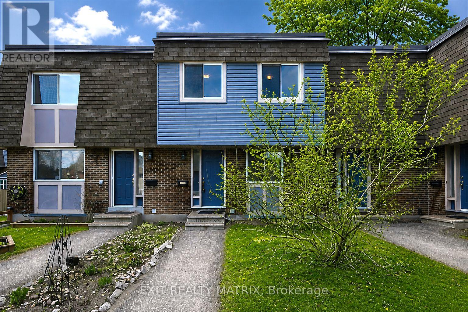 2988 FAIRLEA CRESCENT, Ottawa, Ontario