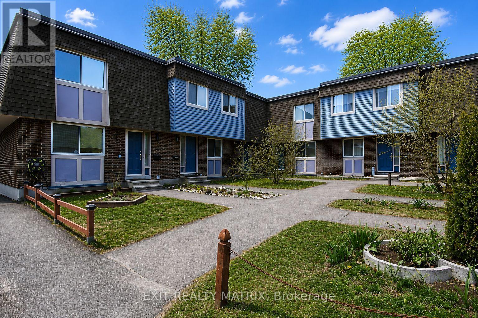 2988 Fairlea Crescent, Ottawa, Ontario  K1V 8T7 - Photo 2 - X13090848