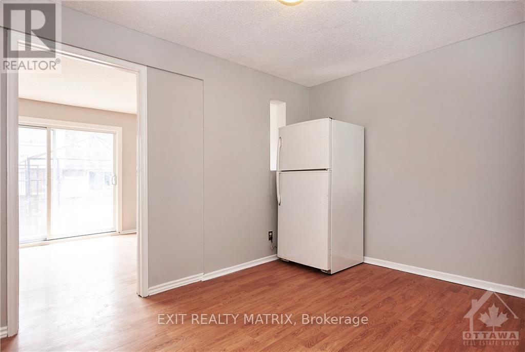 2988 Fairlea Crescent, Ottawa, Ontario  K1V 8T7 - Photo 8 - X13090848