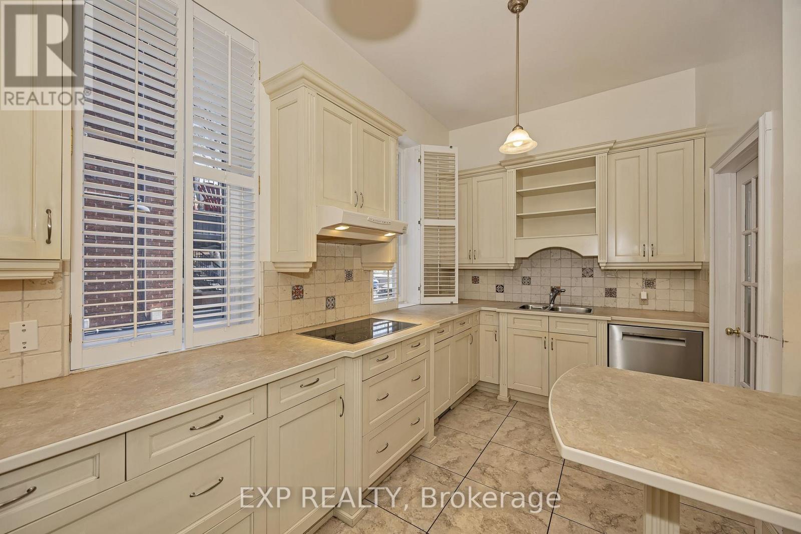 2 - 274 Daly Avenue, Ottawa, Ontario  K1N 6G5 - Photo 8 - X13090880